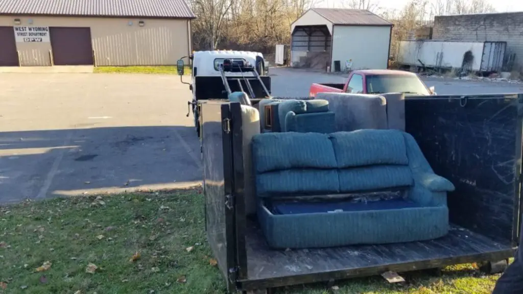 Free Furniture Removal: 10 Ways to Donate 1 Furniture Removal