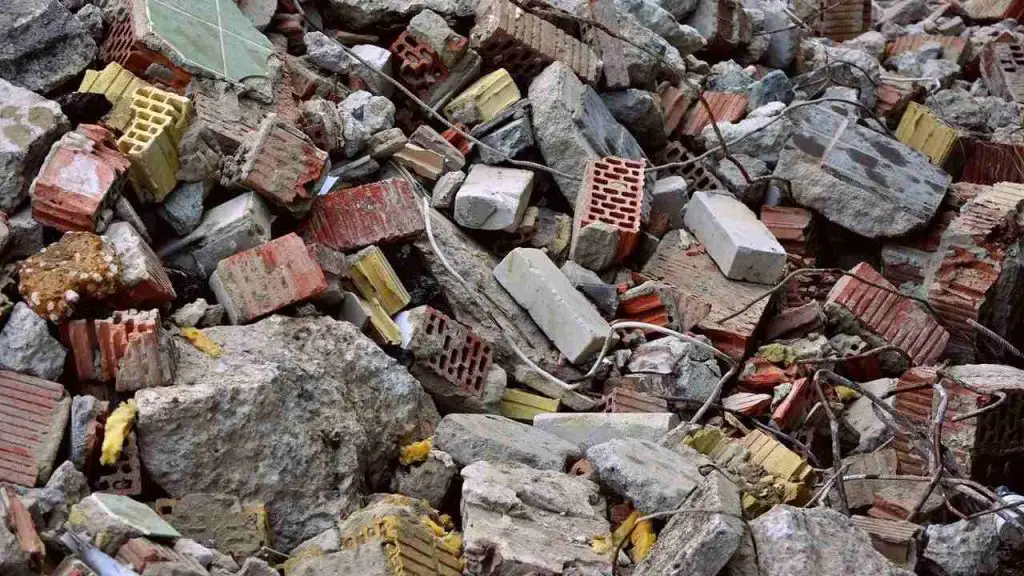Top 3 Approaches To Dispose of Construction Debris 1 waste
