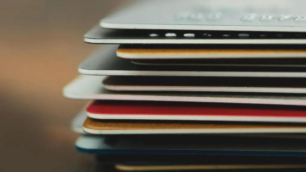 How to Dispose of Metal Credit Cards: 5 Best Ways 2 Metal Credit Cards