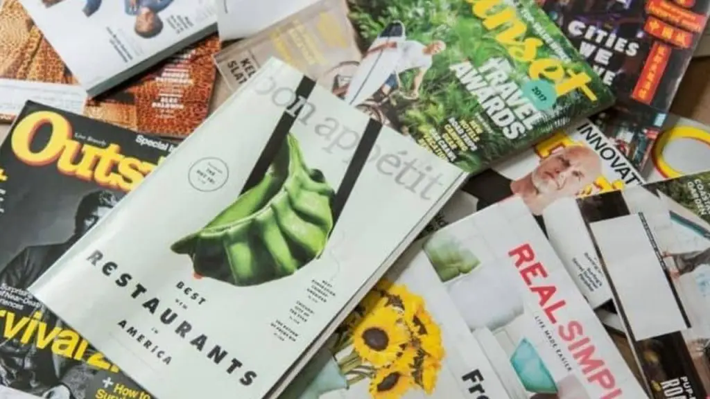 How to Recycle Book Magazines: 5 Easy & Simple Ways 2 old magazines