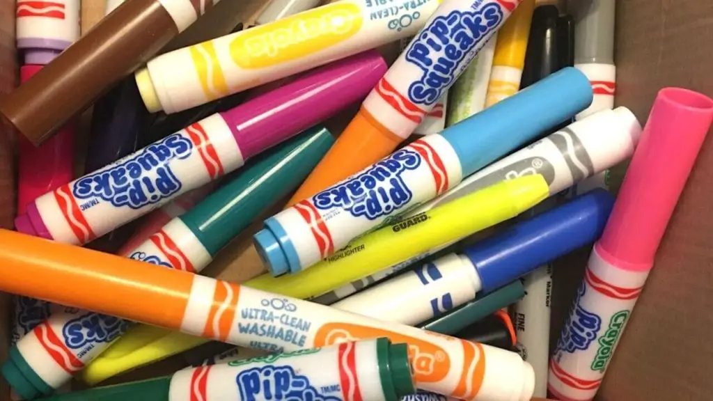How to Recycle Crayola Markers 2 colors