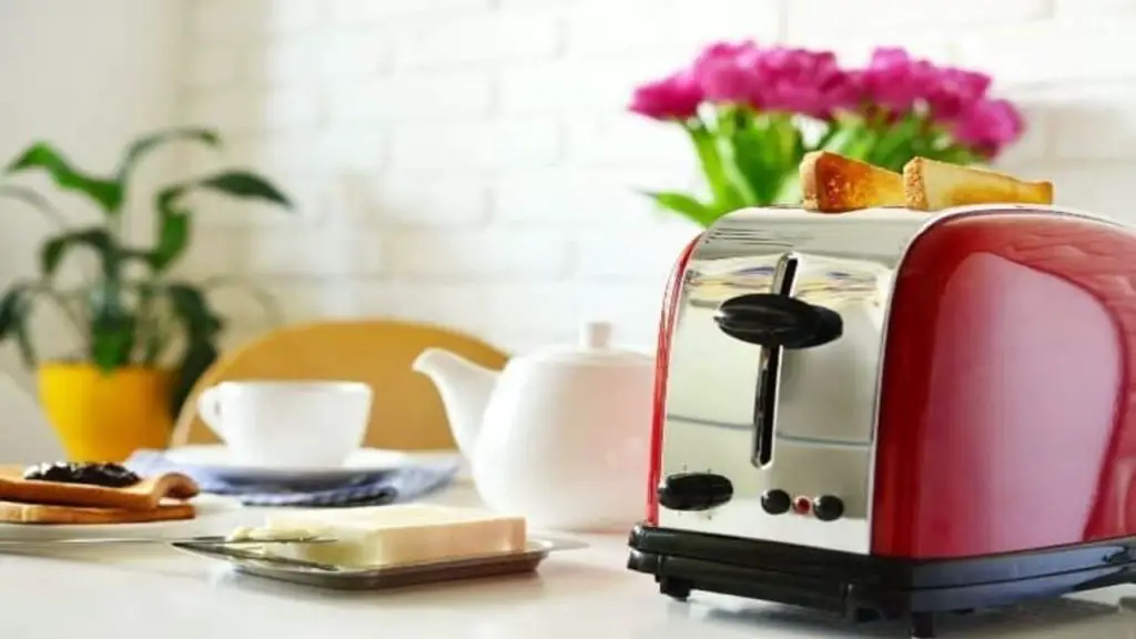How to Recycle a Toaster 1 bread